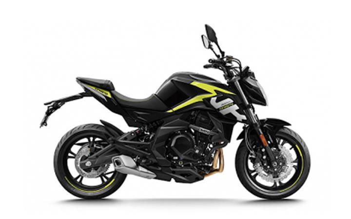 CF MOTO 400NK Motorcycle Model Specifications: Torkue:35.4nm., Power:41hp, Weight:193, Top Speed:188, Fuel Capacity: 17, Fuel consumption: 4.5, Number of Cylinders:2, Number of Valve: 8