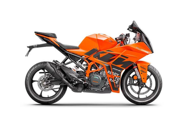 KTM RC 390 Motorcycle Model Specifications: Torkue:37nm., Power:44hp, Weight:149, Top Speed:170, Fuel Capacity: 13.7, Fuel consumption: 3.5, Number of Cylinders:1, Number of Valve: 4