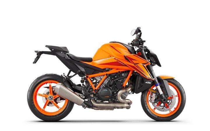 KTM 1390 Super Duke R Motorcycle Model Specifications: Torkue:145nm., Power:190hp, Weight:211, Top Speed:285, Fuel Capacity: 17.5, Fuel consumption: 5, Number of Cylinders:2, Number of Valve: 8