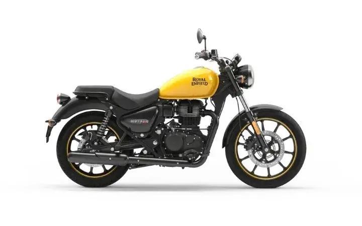 Royal Enfield Meteor 350 Motorcycle Model Specifications: Torkue:20nm., Power:27hp, Weight:191, Top Speed:145, Fuel Capacity: 15, Fuel consumption: 2.8, Number of Cylinders:1, Number of Valve: 4