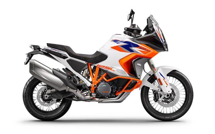 KTM 1290 Super Adventure R Motorcycle Model Specifications: Torkue:138nm., Power:160hp, Weight:228, Top Speed:225, Fuel Capacity: 23, Fuel consumption: 5.7, Number of Cylinders:2, Number of Valve: 8